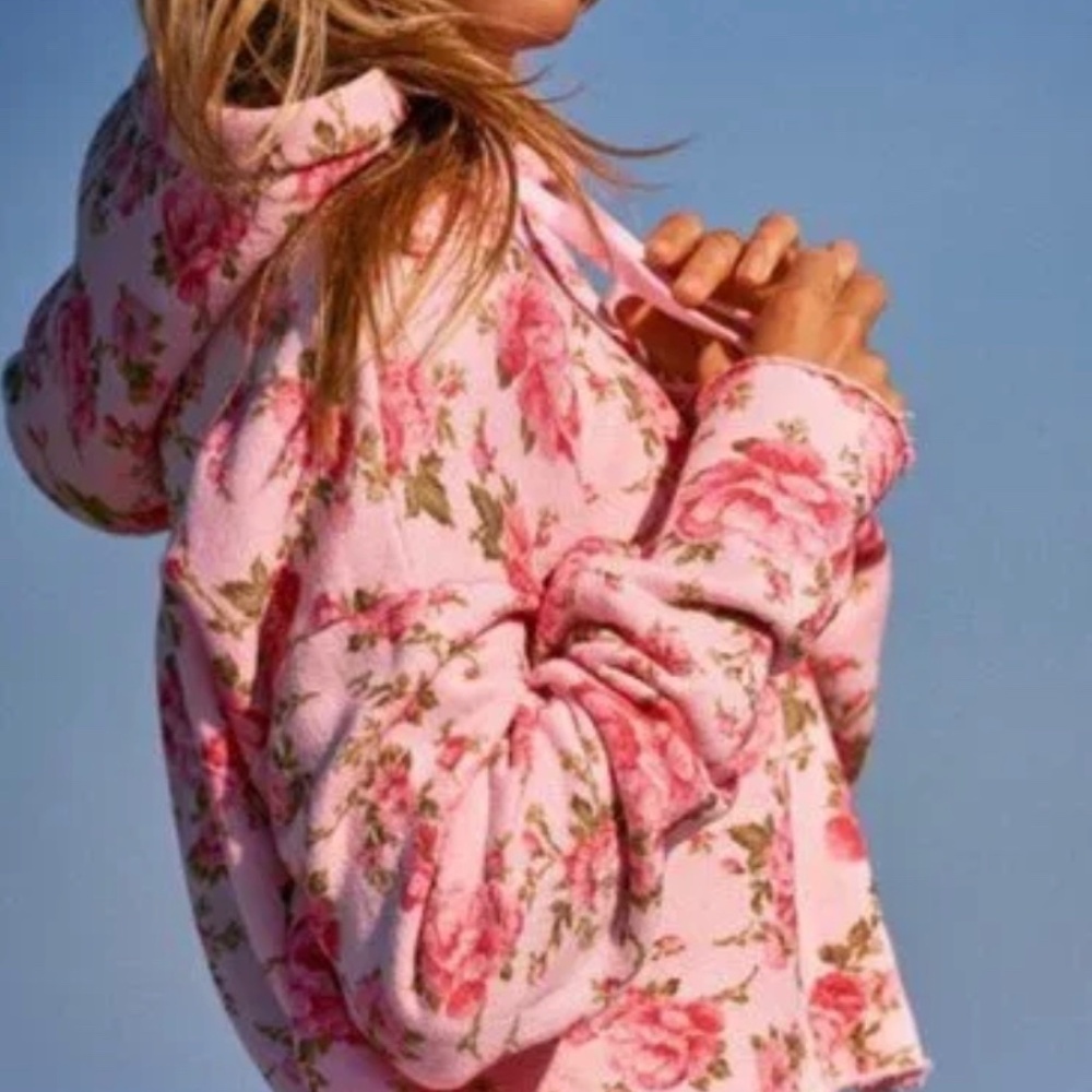 Loveshackfancy X Bandier Cropped Hoodie - Picture 6 of 8